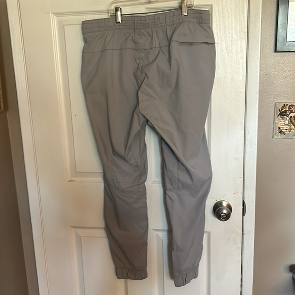 Size medium Projek Raw jogger pants. Light grey - Picture 2 of 4